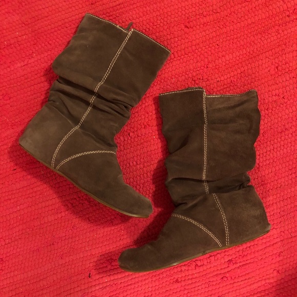 Leather Moccasin Boots - Picture 2 of 5